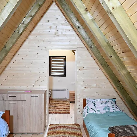 Planinska Kuca Bajkaa * Gornje Pale