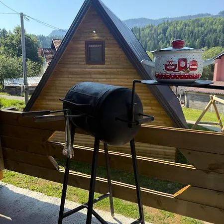 Planinska Kuca Bajkaa * Gornje Pale